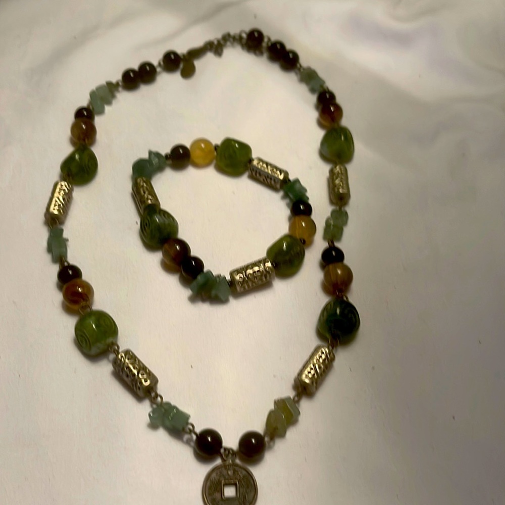 Green and Gold Oriental Bracelet and Necklace Set